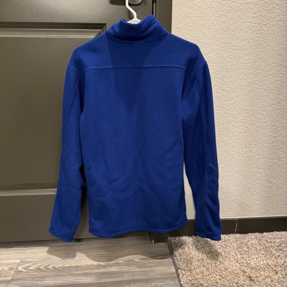 The North Face Quarter Zip Sweater - Picture 2 of 3